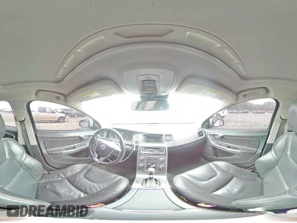 2014 Volvo S60 T5 с VIN YV1612FSXE2289504, выставлен на аукционе Copart как лот 61221985 с пробегом 121 033 миль миль и Списание • Salvage title. История ставок и продаж доступна на DreamBid. Изображение 14.