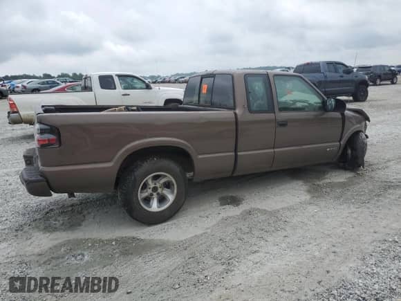 1999 Chevrolet S-10 LS с VIN 1GCCS19XXX8169080, выставлен на аукционе Copart как лот 54657295 с пробегом Не указан миль и Списание • Salvage title. История ставок и продаж доступна на DreamBid. Изображение 3.