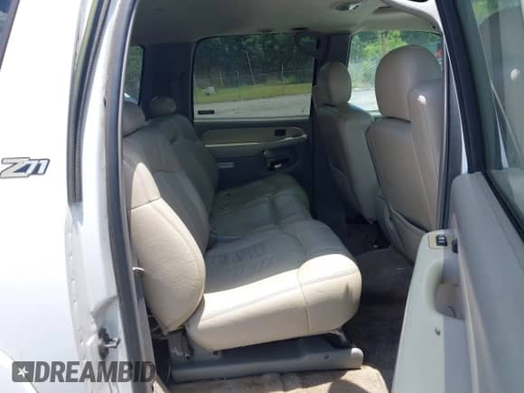 2002 Chevrolet Suburban Z71 с VIN 3GNFK16Z62G176637, выставлен на аукционе IAAI как лот 42539481 с пробегом 315 174 миль миль и . История ставок и продаж доступна на DreamBid. Изображение 8.