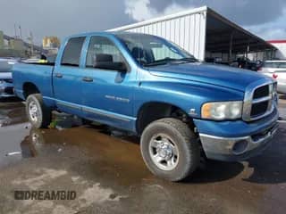 2005 Dodge 2500 SLT z VIN 3D7KS28C35G794496, wystawiony jako IAAI lot #41817155 z przebiegiem 289 948 mil mil oraz . Historia ofert i sprzedaży dostępna na DreamBid. Obrazek 1.