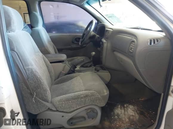 2002 Chevrolet TrailBlazer LS с VIN 1GNDS13S422375449, выставлен на аукционе IAAI как лот 43370004 с пробегом 205 923 миль миль и . История ставок и продаж доступна на DreamBid. Изображение 5.