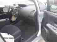 2016 Toyota Prius Two z VIN JTDZN3EU3GJ049784, wystawiony jako IAAI lot #42684323 z przebiegiem 175 790 mil mil oraz . Historia ofert i sprzedaży dostępna na DreamBid. Obrazek 5.