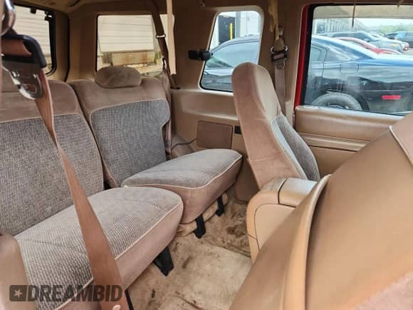 1996 Ford Explorer Eddie Bauer с VIN 1FMCU24X2TUB74195, выставлен на аукционе Copart как лот 57883935 с пробегом 209 381 миль миль и Списание • Salvage title. История ставок и продаж доступна на DreamBid. Изображение 11.