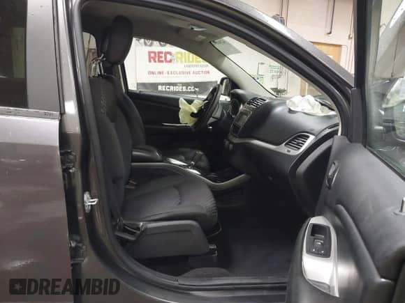 2017 Dodge Journey SXT with VIN 3C4PDDBG3HT512659, listed as a IAAI auction lot 42866742 with Not provided miles and . Bid and sale history available at DreamBid. Image 5.