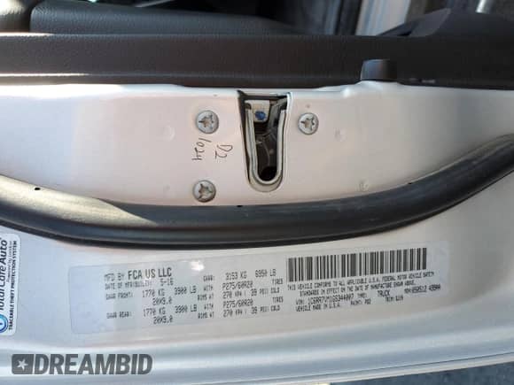 2016 Ram 1500 Laramie z VIN 1C6RR7VM1GS344007, wystawiony jako Copart lot #70037815 z przebiegiem 160 855 mil mil oraz Szkoda całkowita • Salvage title. Historia ofert i sprzedaży dostępna na DreamBid. Obrazek 13.