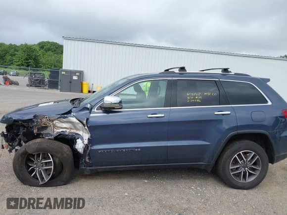 2021 Jeep Grand Cherokee Limited with VIN 1C4RJFBG5MC653221, listed as a IAAI auction lot 42698539 with 26,380 mi miles and . Bid and sale history available at DreamBid. Image 13.