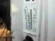 2010 Ford Econoline Cargo Commercial z VIN 1FTNE1EW5ADA90623, wystawiony jako IAAI lot #43581430 z przebiegiem 291 784 mil mil oraz . Historia ofert i sprzedaży dostępna na DreamBid. Obrazek 5.