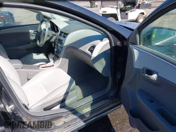 2011 Chevrolet Malibu 2LT с VIN 1G1ZD5E76BF160777, выставлен на аукционе IAAI как лот 43496581 с пробегом 111 931 миль миль и . История ставок и продаж доступна на DreamBid. Изображение 5.