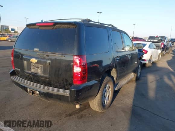 2013 Chevrolet Tahoe LS с VIN 1GNSCAE00DR247218, выставлен на аукционе IAAI как лот 42081674 с пробегом 164 687 миль миль и . История ставок и продаж доступна на DreamBid. Изображение 4.