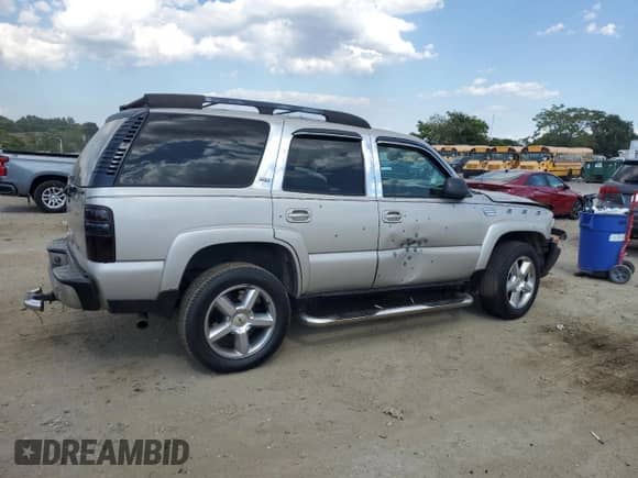 2006 Chevrolet Tahoe Z71 с VIN 1GNEK13T56R129441, выставлен на аукционе Copart как лот 70743605 с пробегом 262 328 миль миль и Списание • Salvage title. История ставок и продаж доступна на DreamBid. Изображение 3.
