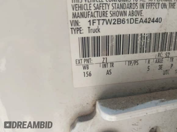 2013 Ford F-250 XL z VIN 1FT7W2B61DEA42440, wystawiony jako IAAI lot #43123924 z przebiegiem 259 908 mil mil oraz . Historia ofert i sprzedaży dostępna na DreamBid. Obrazek 9.