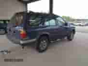 1999 Nissan Pathfinder XE z VIN JN8AR05Y1XW317323, wystawiony jako IAAI lot #42062777 z przebiegiem 347 967 mil mil oraz . Historia ofert i sprzedaży dostępna na DreamBid. Obrazek 4.