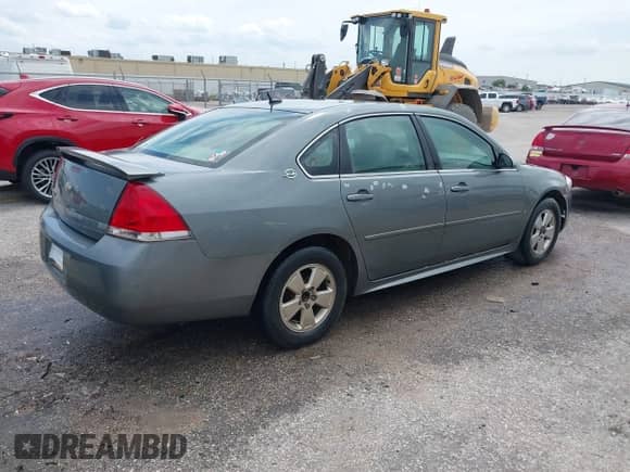 2009 Chevrolet Impala LT with VIN 2G1WT57N991238617, listed as a IAAI auction lot 42501280 with 132,232 mi miles and . Bid and sale history available at DreamBid. Image 4.