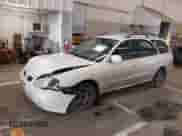 2000 Hyundai Elantra с VIN KMHJW35F1YU169770, выставлен на аукционе IAAI как лот 39310665 с пробегом 229 957 миль миль и . История ставок и продаж доступна на DreamBid. Изображение 2.