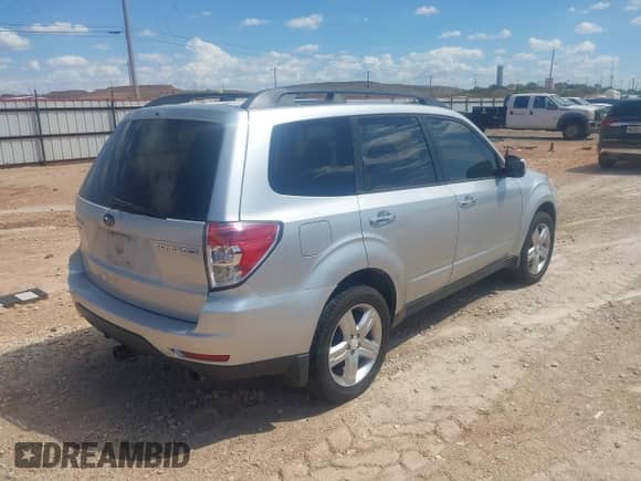 2010 Subaru Forester X Premium с VIN JF2SH6CC5AH744420, выставлен на аукционе IAAI как лот 43265682 с пробегом 207 465 миль миль и . История ставок и продаж доступна на DreamBid. Изображение 4.