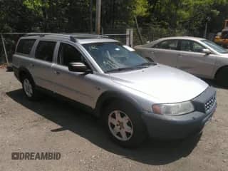 2006 Volvo XC70 with VIN YV4SZ592661208724, listed as a IAAI auction lot 42298094 with 201,424 mi miles and . Bid and sale history available at DreamBid. Image 1.