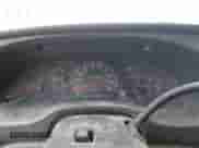 2003 Ford Econoline Cargo z VIN 1FTNE24283HB19533, wystawiony jako IAAI lot #42357493 z przebiegiem 254 496 mil mil oraz . Historia ofert i sprzedaży dostępna na DreamBid. Obrazek 7.