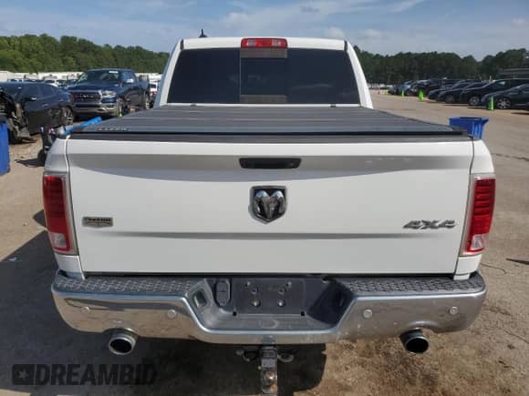 2017 Ram 1500 Laramie z VIN 1C6RR7NM1HS882868, wystawiony jako Copart lot #62965505 z przebiegiem 95 201 mil mil oraz Czysty tytuł • Clean title. Historia ofert i sprzedaży dostępna na DreamBid. Obrazek 6.