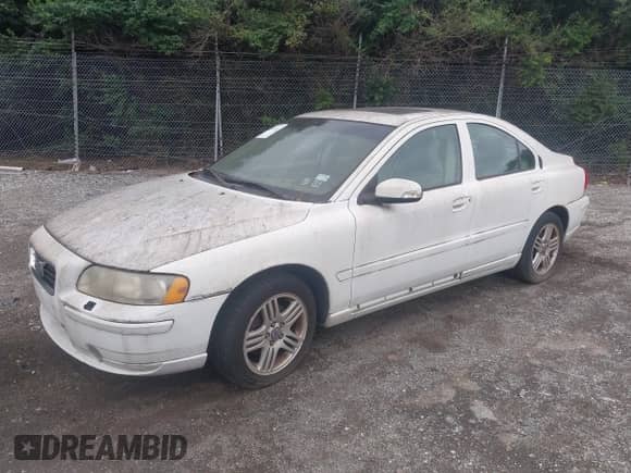 2009 Volvo S60 2.5T with VIN YV1RS592492735787, listed as a IAAI auction lot 42656542 with Not provided miles and . Bid and sale history available at DreamBid. Image 13.