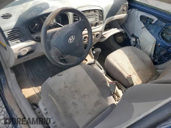2006 Hyundai Accent GLS с VIN KMHCN46C46U046175, выставлен на аукционе Copart как лот 71629864 с пробегом 150 089 миль миль и Списание • Salvage title. История ставок и продаж доступна на DreamBid. Изображение 8.