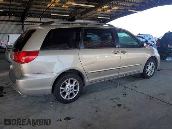2006 Toyota Sienna XLE z VIN 5TDZA22C86S540211, wystawiony jako Copart lot #82532965 z przebiegiem 150 169 mil mil oraz Czysty tytuł • Clean title. Historia ofert i sprzedaży dostępna na DreamBid. Obrazek 3.