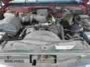 1998 Chevrolet Silverado 1500 z VIN 1GCEC19R2WE165144, wystawiony jako Copart lot #70020375 z przebiegiem 354 838 mil mil oraz Szkoda całkowita • Salvage title. Historia ofert i sprzedaży dostępna na DreamBid. Obrazek 11.