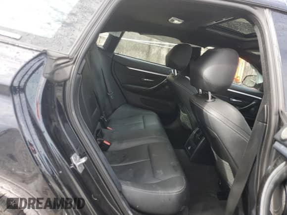 2018 BMW 4 Series 440i xDrive с VIN WBA4J7C55JBH13951, выставлен на аукционе Copart как лот 63329195 с пробегом 104 240 миль миль и Списание • Salvage title. История ставок и продаж доступна на DreamBid. Изображение 10.