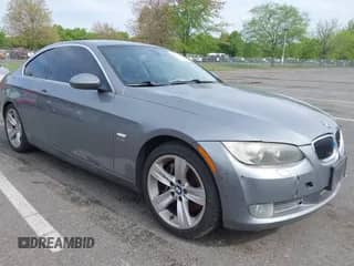 2009 BMW 3 Series 335i xDrive с VIN WBAWC73519E068547, выставлен на аукционе IAAI как лот 42168684 с пробегом 161 585 миль миль и . История ставок и продаж доступна на DreamBid. Изображение 1.