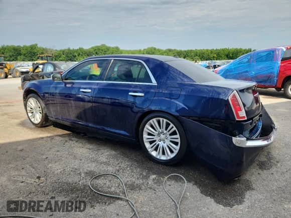 2014 Chrysler 300 C с VIN 2C3CCAEG8EH238122, выставлен на аукционе Copart как лот 68257755 с пробегом 158 182 миль миль и Чистый • Clean title. История ставок и продаж доступна на DreamBid. Изображение 2.