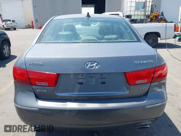 2009 Hyundai Sonata Limited с VIN 5NPEU46F69H546430, выставлен на аукционе IAAI как лот 42478782 с пробегом 198 090 миль миль и . История ставок и продаж доступна на DreamBid. Изображение 17.