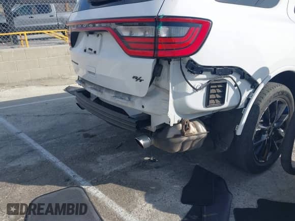 2018 Dodge Durango R/T z VIN 1C4SDHCT6JC354784, wystawiony jako IAAI lot #41733676 z przebiegiem 164 008 mil mil oraz . Historia ofert i sprzedaży dostępna na DreamBid. Obrazek 6.