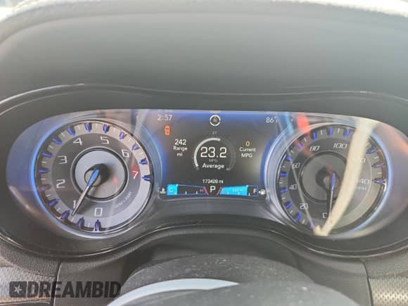 2016 Chrysler 300 S с VIN 2C3CCABGXGH233799, выставлен на аукционе Copart как лот 80563255 с пробегом 173 428 миль миль и Списание • Salvage title. История ставок и продаж доступна на DreamBid. Изображение 9.