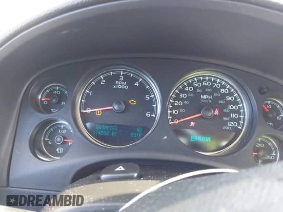 2009 Chevrolet Tahoe 2LT z VIN 1GNFK23059R125278, wystawiony jako IAAI lot #42059416 z przebiegiem 174 502 mil mil oraz . Historia ofert i sprzedaży dostępna na DreamBid. Obrazek 7.