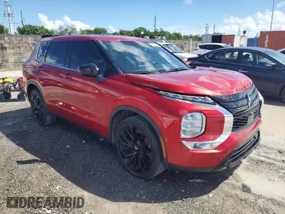 2022 Mitsubishi Outlander SE with VIN JA4J3UA87NZ054979, listed as a Copart auction lot 84916395 with 59,817 mi miles and Salvage title. Bid and sale history available at DreamBid. Image 4.