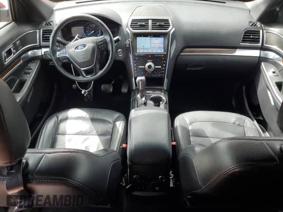 2019 Ford Explorer Limited z VIN 1FM5K7F83KGA64139, wystawiony jako Copart lot #85707055 z przebiegiem 76 221 mil mil oraz Czysty tytuł • Clean title. Historia ofert i sprzedaży dostępna na DreamBid. Obrazek 8.