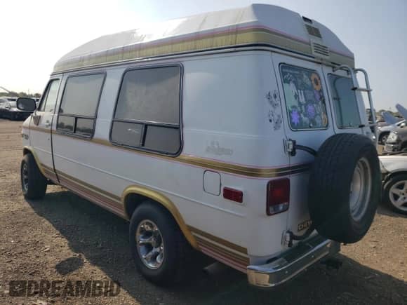 1992 Chevrolet Chevy Van with VIN 2GBEG25K3N4117707, listed as a Copart auction lot 67318524 with 181,994 mi miles and Salvage title. Bid and sale history available at DreamBid. Image 2.