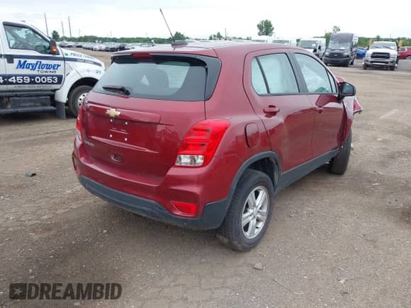 2021 Chevrolet Trax LS z VIN KL7CJNSB8MB354653, wystawiony jako IAAI lot #42664655 z przebiegiem 58 592 mil mil oraz . Historia ofert i sprzedaży dostępna na DreamBid. Obrazek 4.