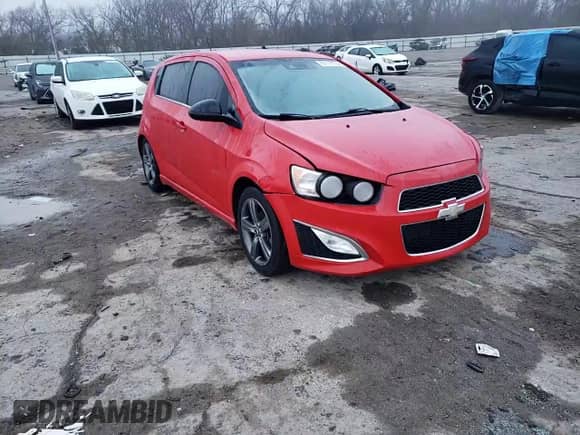 2016 Chevrolet Sonic RS z VIN 1G1JG6SB4G4144020, wystawiony jako Copart lot #86779104 z przebiegiem 96 628 mil mil oraz Szkoda całkowita • Salvage title. Historia ofert i sprzedaży dostępna na DreamBid. Obrazek 11.