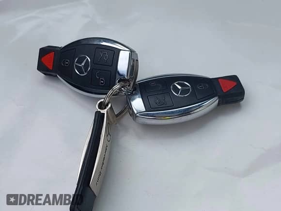 2014 Mercedes-Benz C 300 Sport с VIN WDDGF8AB8EA938380, выставлен на аукционе IAAI как лот 43216216 с пробегом 101 405 миль миль и . История ставок и продаж доступна на DreamBid. Изображение 11.