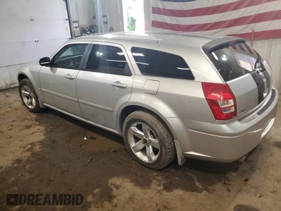 2005 Dodge Magnum R/T with VIN 2D4GZ58275H638212, listed as a Copart auction lot 87145544 with 163,838 mi miles and Clean title. Bid and sale history available at DreamBid. Image 2.