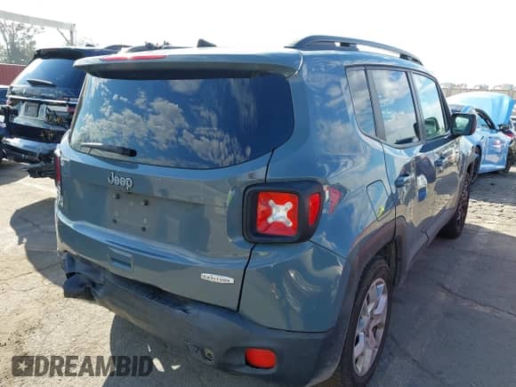 2018 Jeep Renegade Latitude with VIN ZACCJABB4JPH27118, listed as a IAAI auction lot 43283714 with 91,236 mi miles and . Bid and sale history available at DreamBid. Image 4.