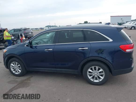 2016 Kia Sorento L with VIN 5XYPG4A34GG170358, listed as a IAAI auction lot 42772056 with 86,510 mi miles and . Bid and sale history available at DreamBid. Image 14.