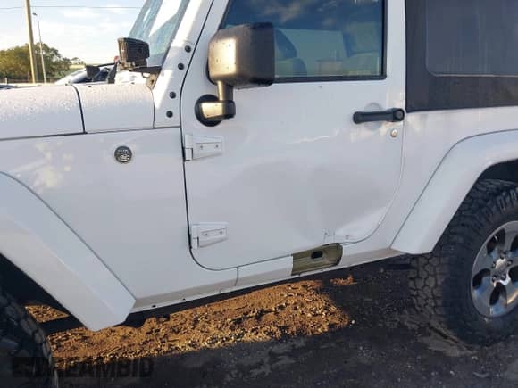 2018 Jeep Wrangler Sahara with VIN 1C4AJWBG2JL821132, listed as a IAAI auction lot 42523688 with 86,244 mi miles and . Bid and sale history available at DreamBid. Image 6.