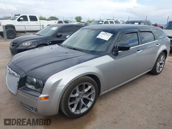 2006 Dodge Magnum z VIN 2D4FV47V46H349397, wystawiony jako IAAI lot #42142315 z przebiegiem 115 559 mil mil oraz . Historia ofert i sprzedaży dostępna na DreamBid. Obrazek 2.