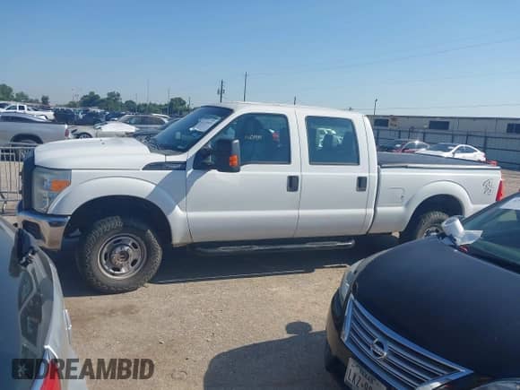 2013 Ford F-250 XL z VIN 1FT7W2B61DEA42440, wystawiony jako IAAI lot #43123924 z przebiegiem 259 908 mil mil oraz . Historia ofert i sprzedaży dostępna na DreamBid. Obrazek 14.