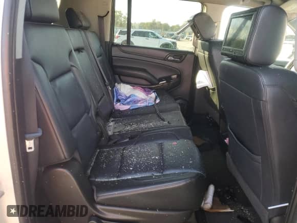 2017 Chevrolet Suburban LT с VIN 1GNSCHKC2HR324152, выставлен на аукционе Copart как лот 84573855 с пробегом 128 835 миль миль и Списание • Salvage title. История ставок и продаж доступна на DreamBid. Изображение 11.