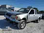 2000 Nissan Frontier XE with VIN 1N6ED26T0YC326640, listed as a Copart auction lot 88796235 with 292,015 mi miles and Salvage title. Bid and sale history available at DreamBid. Image 1.