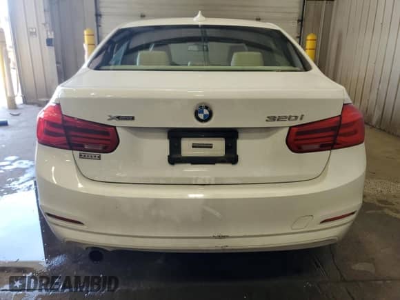 2016 BMW 3 Series 320i xDrive with VIN WBA8E5G54GNU22124, listed as a Copart auction lot 84883305 with 158,212 mi miles and Salvage title. Bid and sale history available at DreamBid. Image 6.