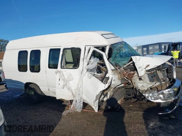 2012 Ford Econoline Cargo Commercial with VIN 1FTNS2EW9CDA86480, listed as a IAAI auction lot 41360828 with Not provided miles and . Bid and sale history available at DreamBid. Image 12.