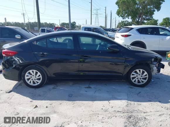 2018 Hyundai Elantra SE с VIN 5NPD74LF3JH287147, выставлен на аукционе IAAI как лот 42353358 с пробегом 141 327 миль миль и . История ставок и продаж доступна на DreamBid. Изображение 13.